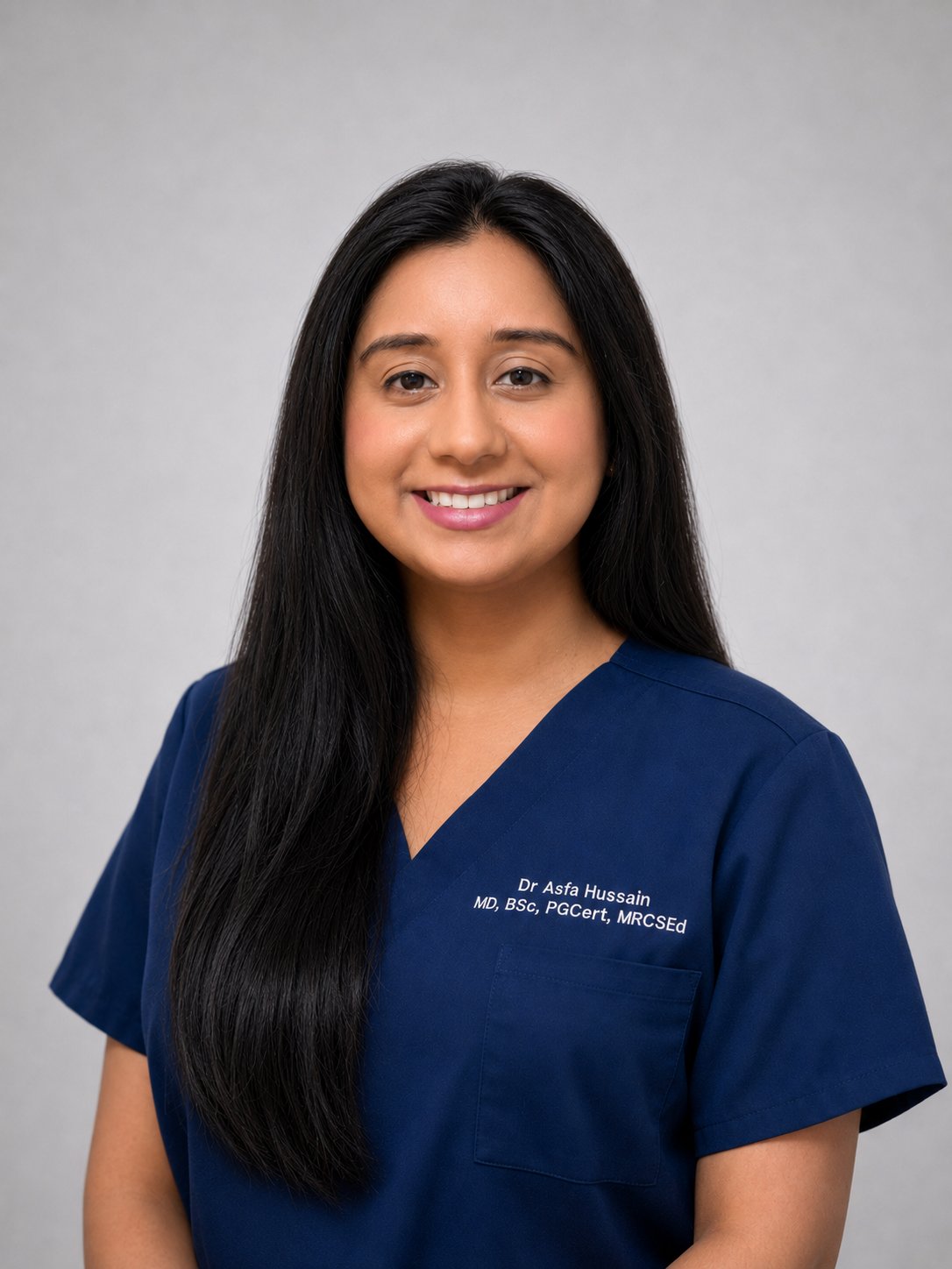Dr Asfa Hussain, Gefäß- und Haartransplantationschirurgin der Geneve Hair Clinic